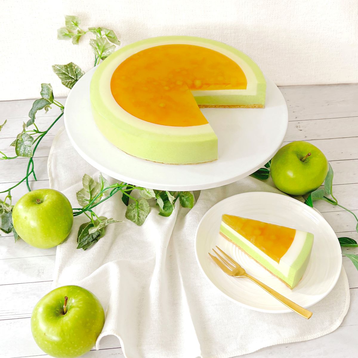 Apple Pie Layer Cake - Eats Delightful